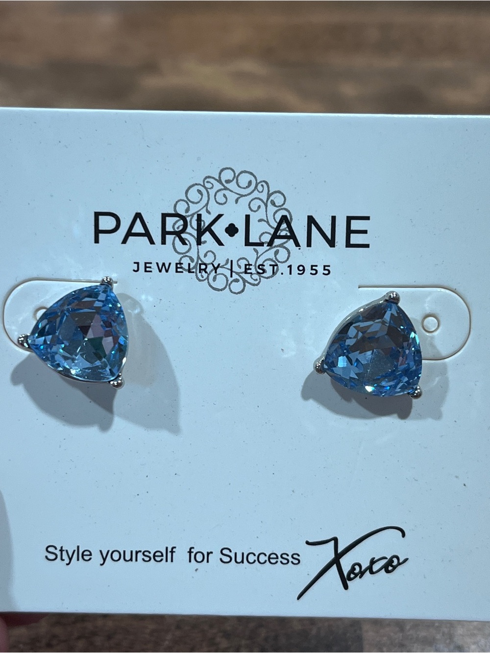 Park Lane Bonnet Sky Blue Trillion Stud Earrings NWT - Picture 4 of 7